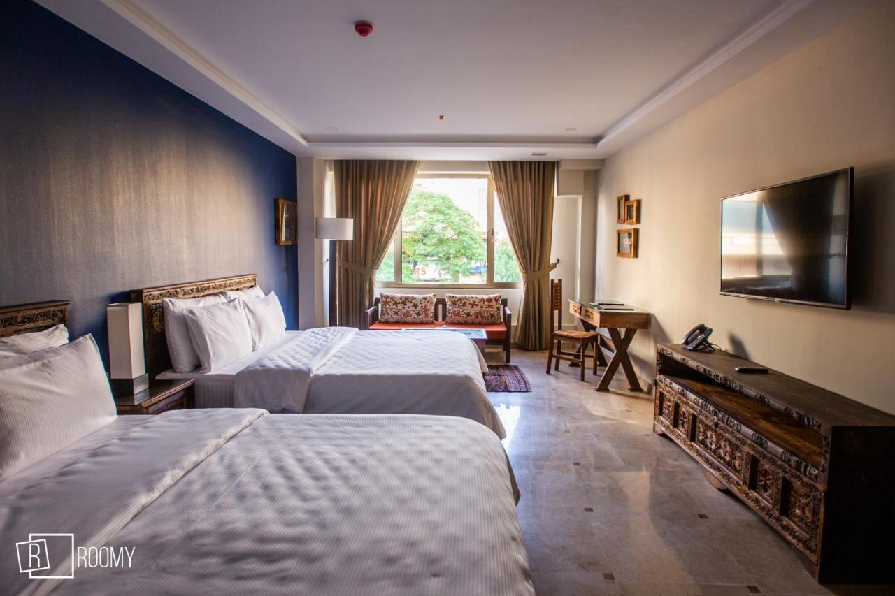 Roomy Signature Hotel, Islamabad Exterior photo
