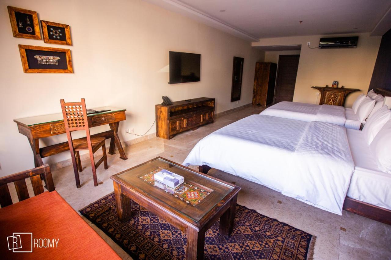 Roomy Signature Hotel, Islamabad Exterior photo