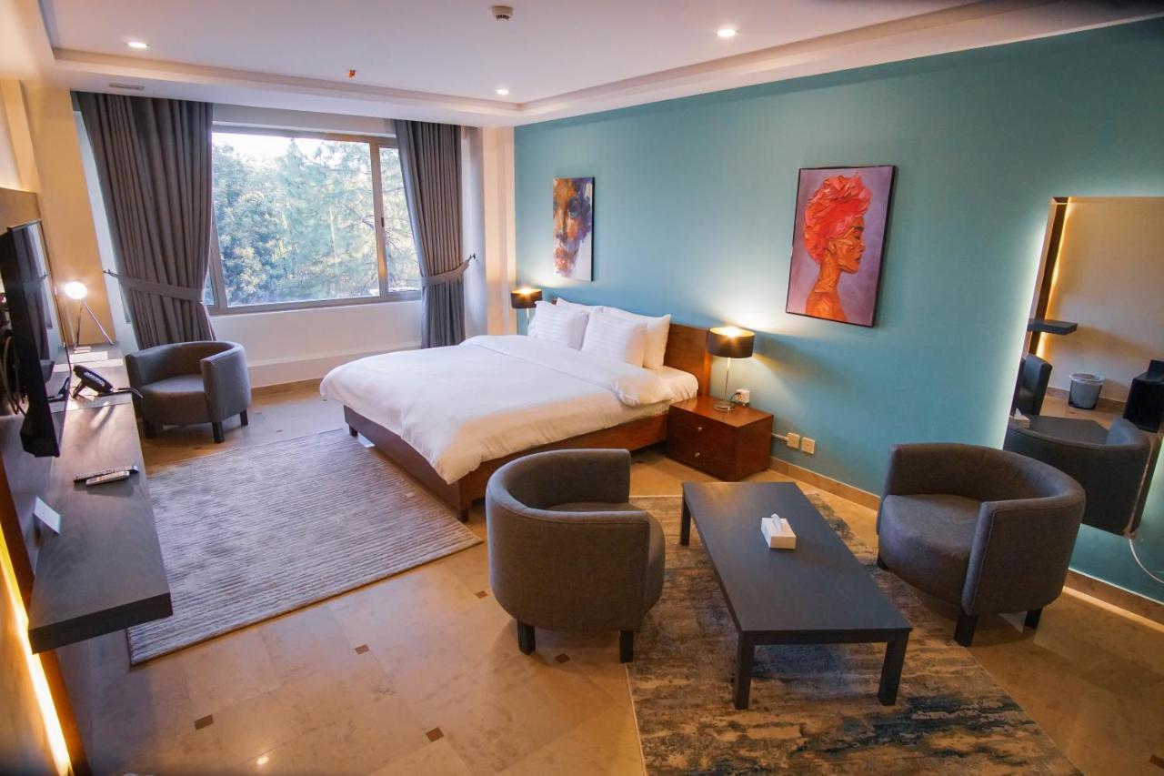 Roomy Signature Hotel, Islamabad Exterior photo
