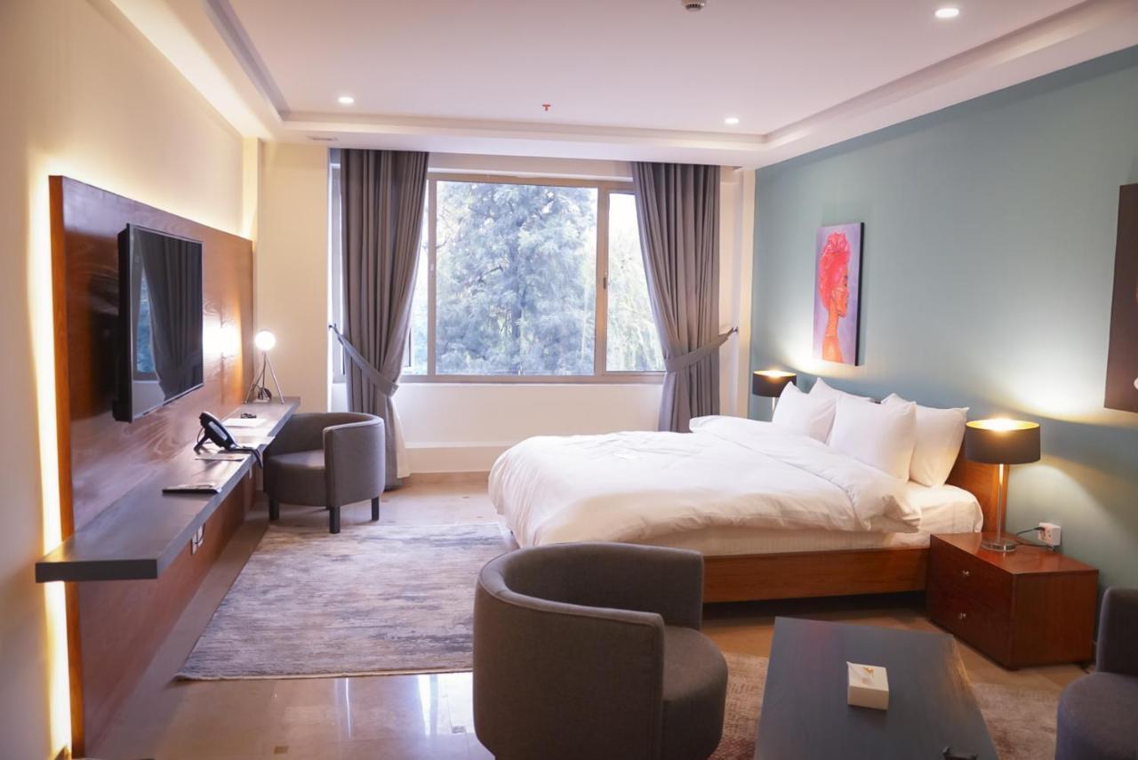 Roomy Signature Hotel, Islamabad Exterior photo